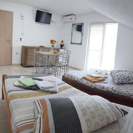 Guest Home Elena Dojran Exterior foto